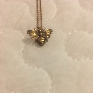 Detailed bee 🐝 necklace